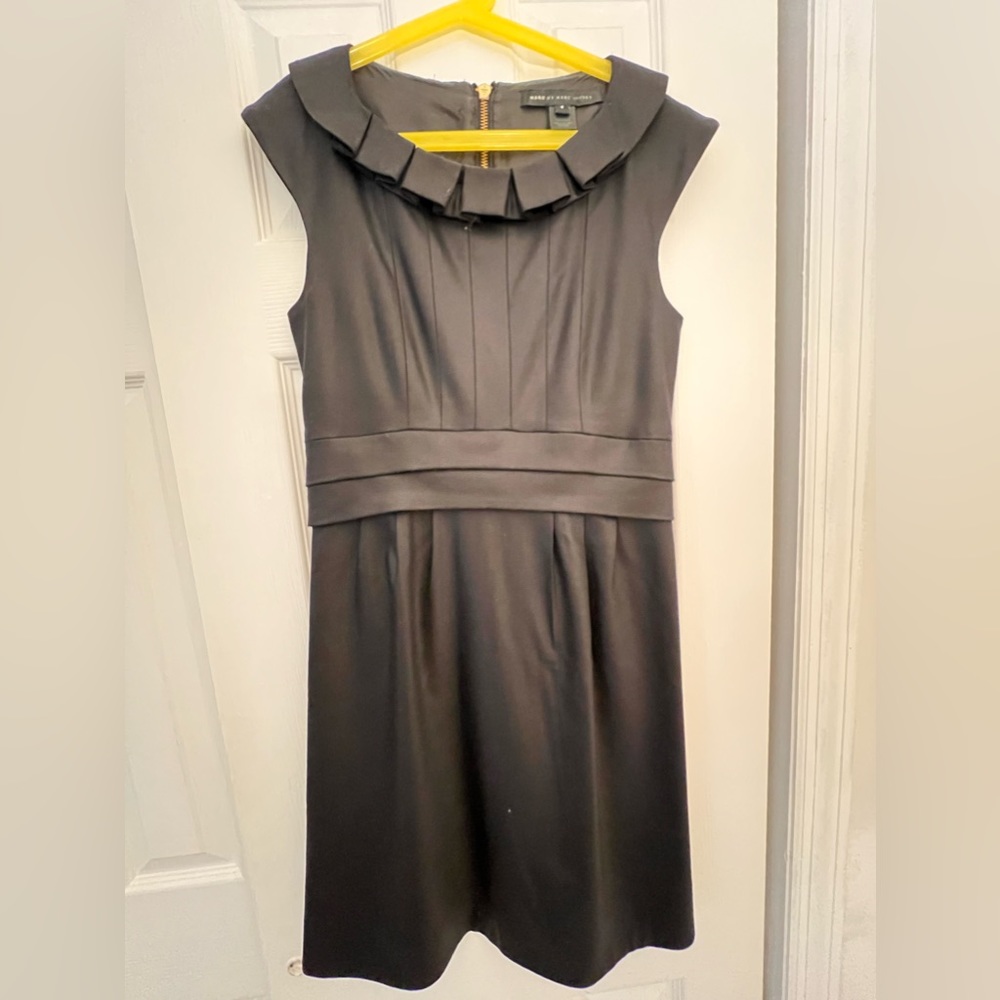 Marc by Marc Jacobs wool dress. Size XS, US 0-2. Used but in good condition